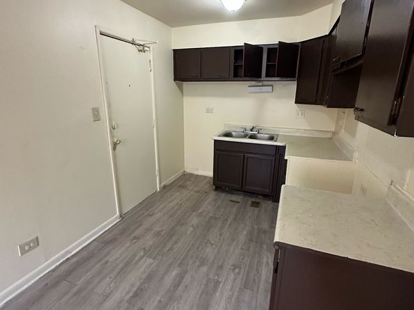 7951 S Drexel Ave #3A