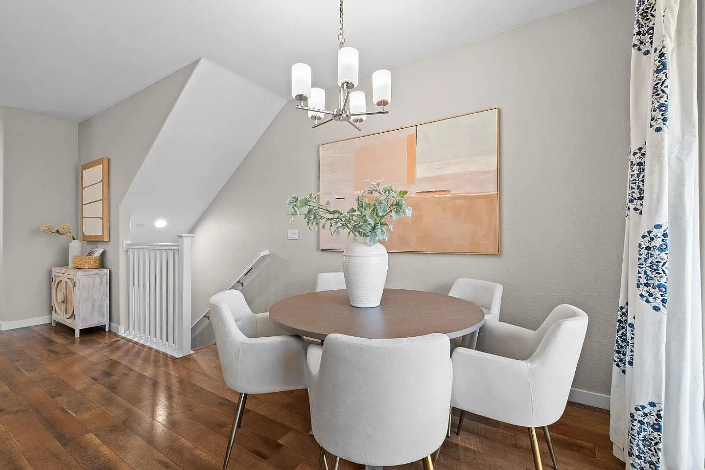 3 bed, 3.5 bath, 1657 sqft, $4,700 — Photo 4