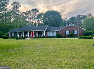 357 Knotty Pine Dr, Jesup, GA 31545