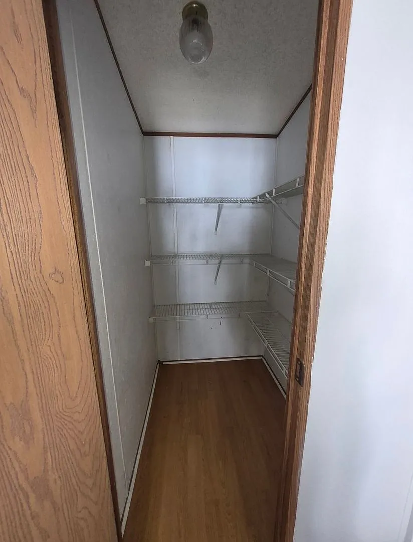 Hollmore & Cherrie MHP — Photo 4