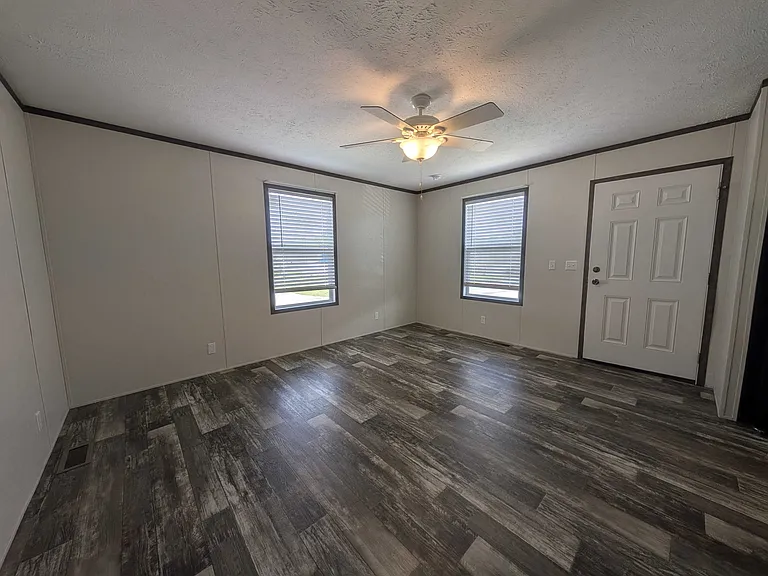38000 Le Chateau Blvd #491 — Photo 7