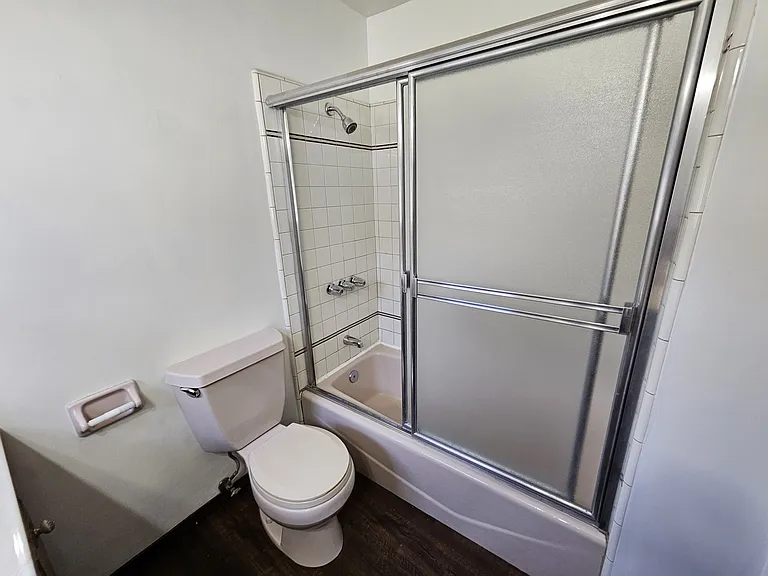 504 E Dalton Ave — Photo 21