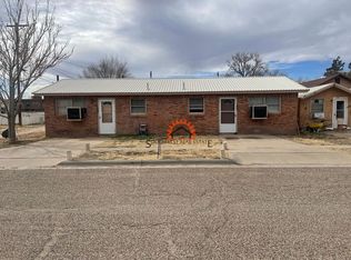 1404 S Avenue J, Portales, NM 88130