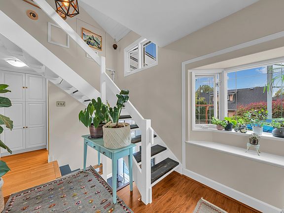 5th image of 378 E 59th Ave