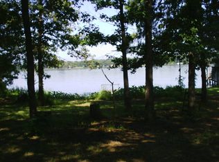 132 Southshore Dr, Lone Star, TX 75668