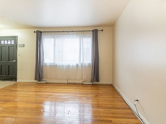 4th image of 4719 Church St #B