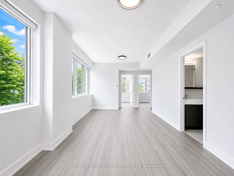 664 Spadina Ave #204 — Photo 1