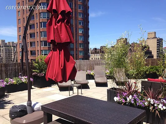 Sold by Corcoran | media 6