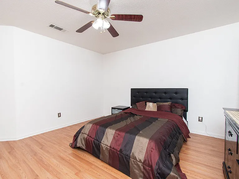 2907 Lantana Dr — Photo 11
