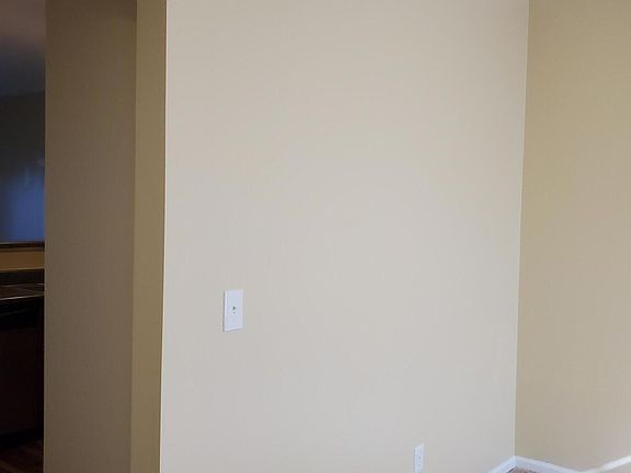 2nd image of 234 Glenhaven Ln