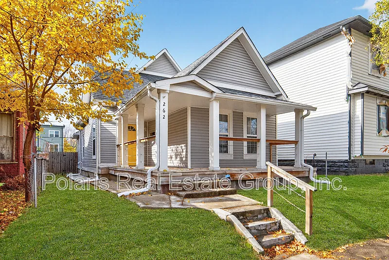 3 bed, 1.0 bath, 1196 sqft, $1,195 — Photo 3