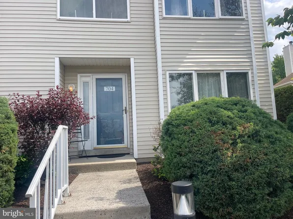704 Karens Ct #704, North Wales, PA 19454