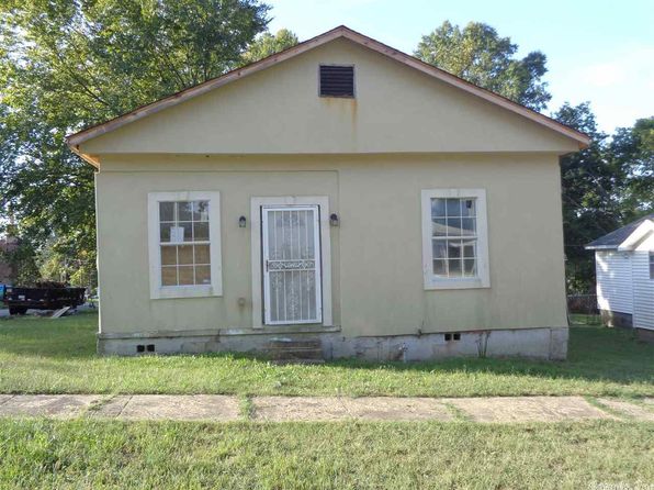 Fixer Upper Little Rock Real Estate 3 Homes For Sale Zillow