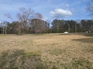 Lafayette Dr, Oak Ridge, TN 37830