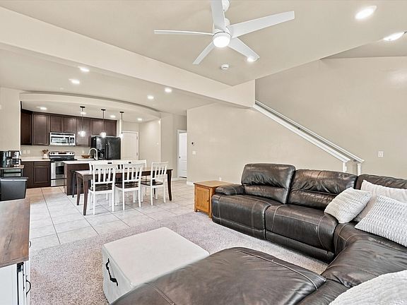 5th image of 856 W San Savino Way