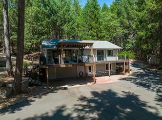 635 Minnow Ln, Wilderville, OR 97543