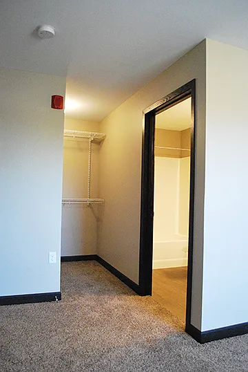Grand Terrace Apartments — Photo 22