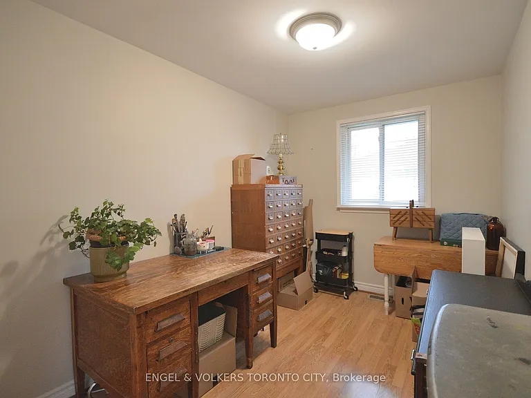 158 Cherrywood Dr #UPPER — Photo 33