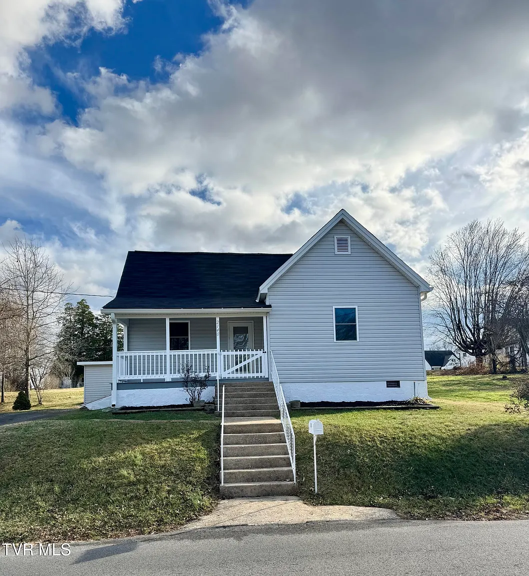2140 Randolph St photo 1