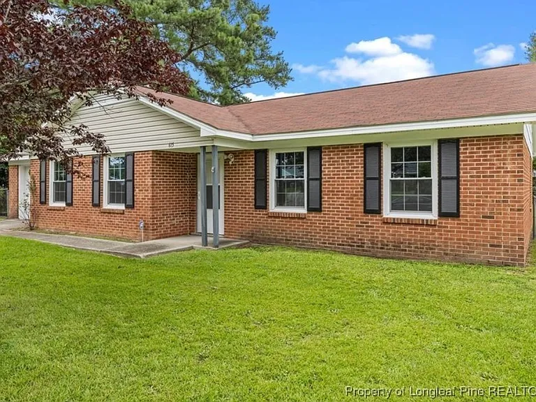 615 Wallingford Ct — Photo 3