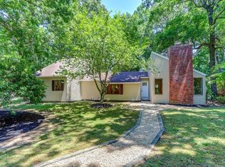 67 Middle Cross, Shoreham, NY 11786