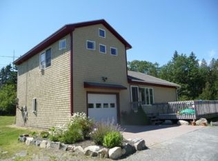 29 Backfield Rd, Seal Cove, ME 04674