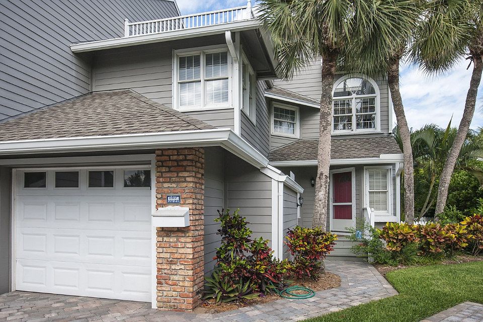 1st image of 2527 Ocean Dr #4