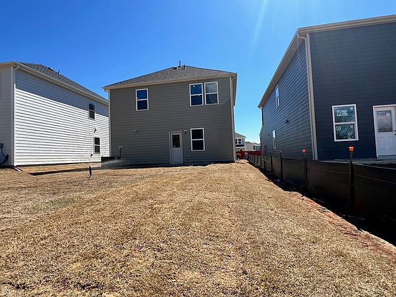 3rd image of 14031 Penbury Ln
