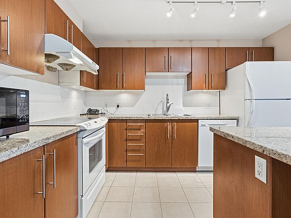 2nd image of 2138 Madison Ave #1504