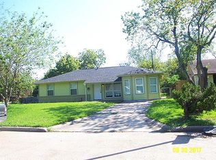 5762 Lakefield Dr, Houston, TX 77033