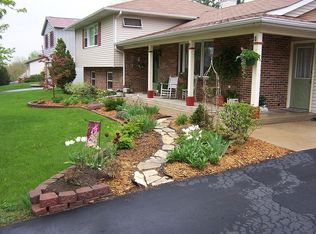 447 Grever Ct, Lake Zurich, IL