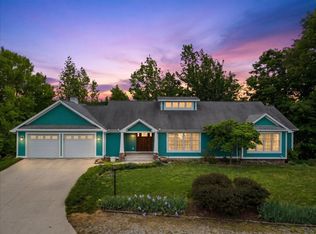 615 Seaton Dr, Smithville, TN 37166