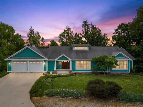 615 Seaton Dr, Smithville, TN 37166