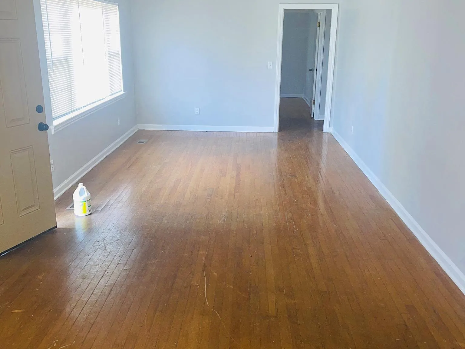 1115 Orangewood Ave — Photo 2