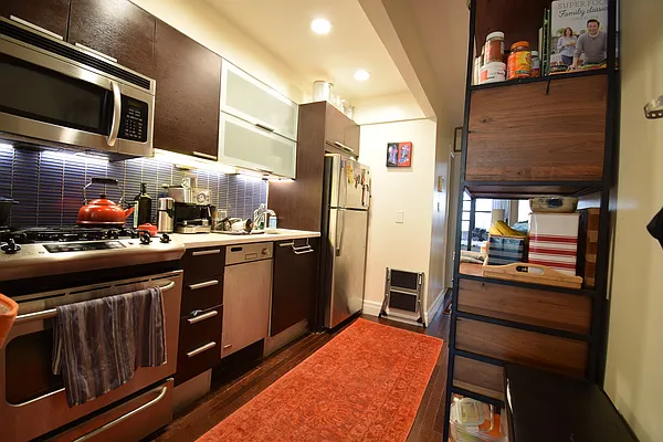 Rented by Corcoran | media 11