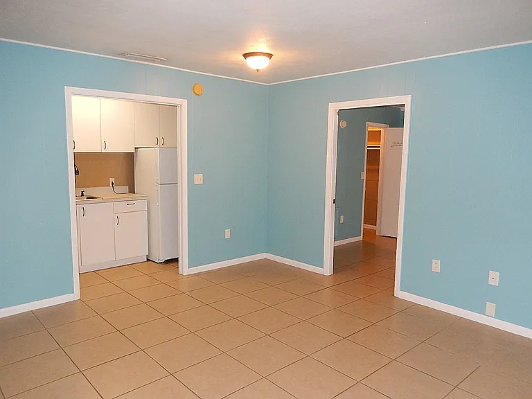 2241 W Pensacola St #48 — Photo 5