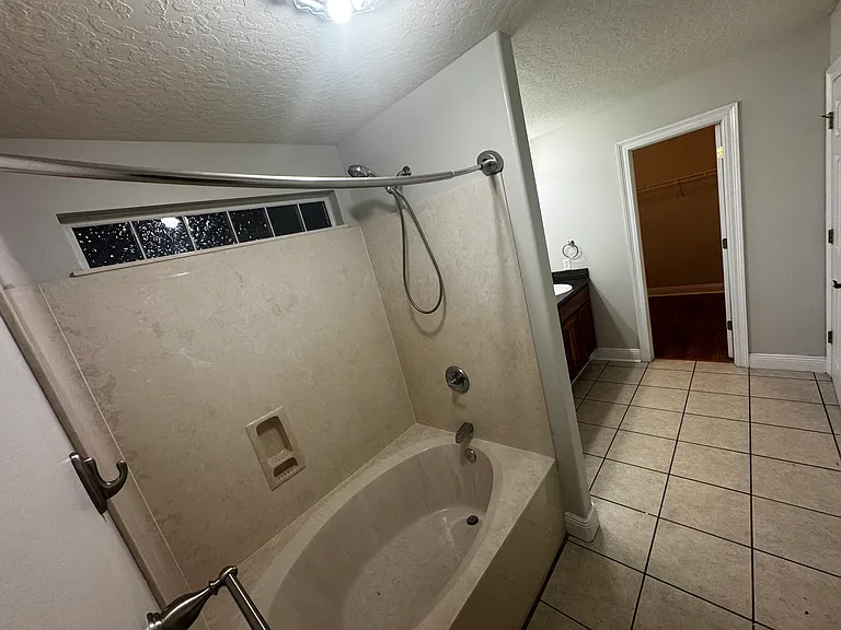 2096 Bella Breeze Ct — Photo 14