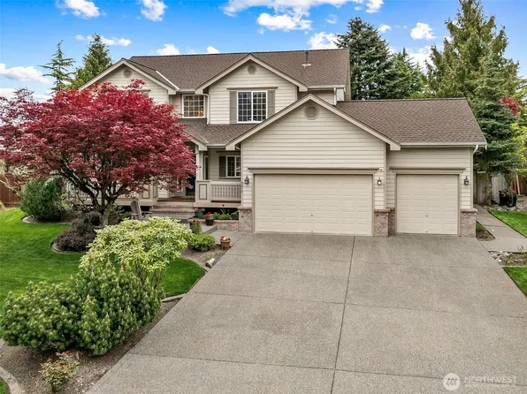 8215 204th Avenue Ct E, Bonney Lake, WA 98391