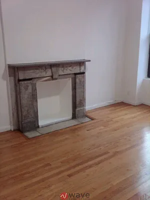 Rented by Wave Real Estate Group | media 2