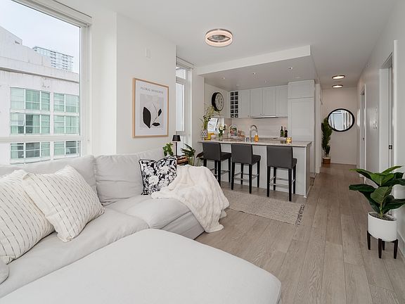 5th image of 821 Cambie St #1908