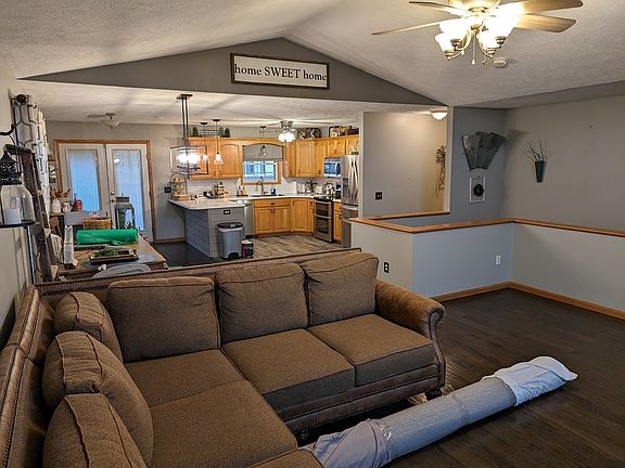 3rd image of 1212 Sierra Dr