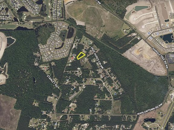 3rd image of 470 Acres Lane NW