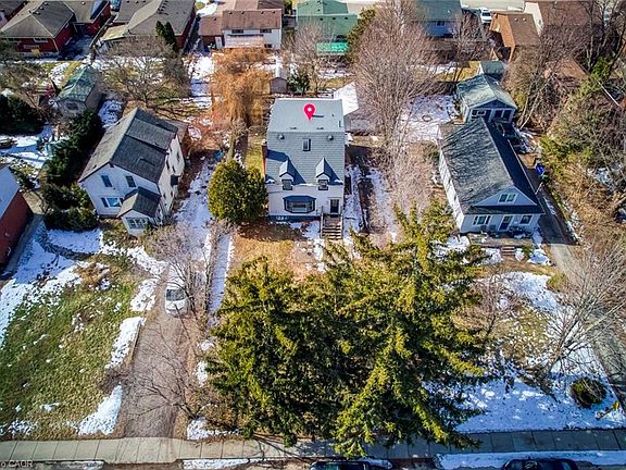 3rd image of 142 Ewen Rd