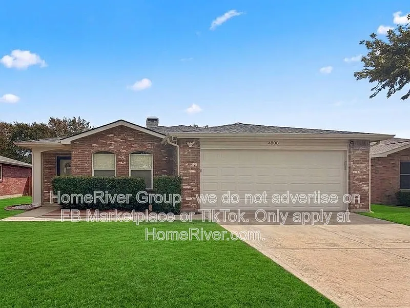 4808 Cedar Crest Dr