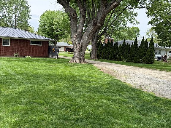 2nd image of 344 Greenacres Dr