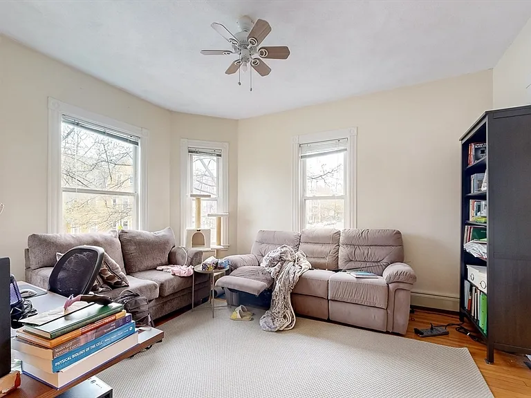 154 Elm St #2 — Photo 2