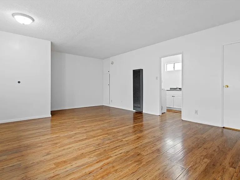 749 Garland Ave — Photo 34