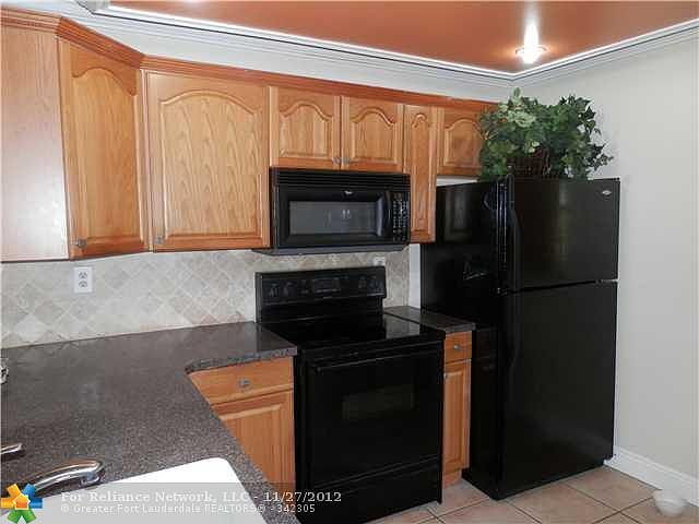 1st image of 3250 NW 85th Ave APT 20