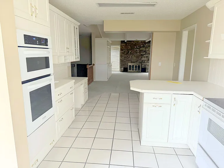 4657 Butterfield Coach Rd — Photo 28