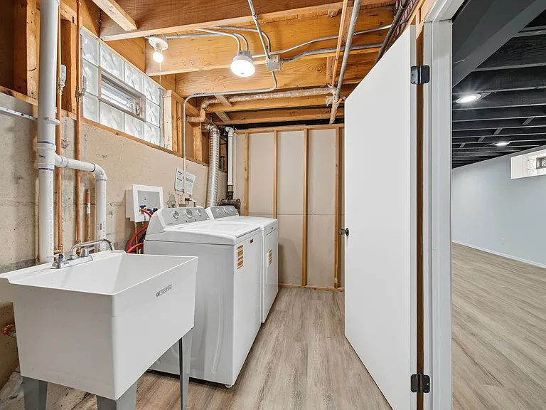 10439 S Drake Ave — Photo 14